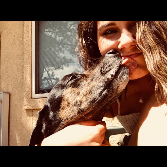 Meet your Posher, Dominique - Picture 1 of 1